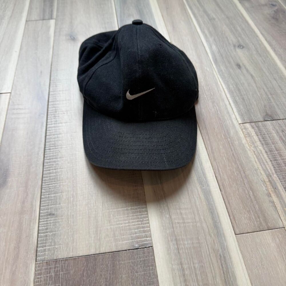 Nike Men's Black Hat